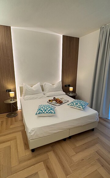 LIFE SUITE